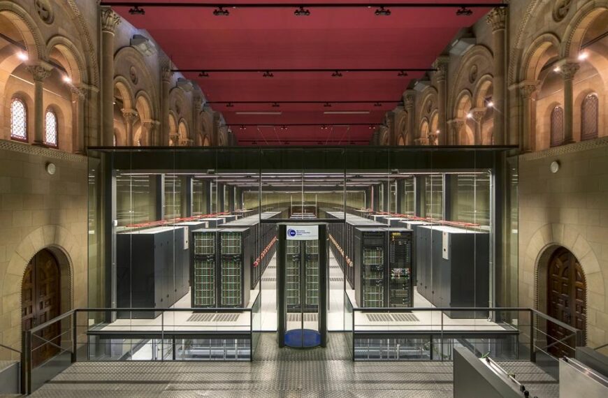 De supercomputer MareNostrum5 van het Barcelona Supercomputing Center, gemaakt door Eviden, staat op de 8e plaats als krachtigste ter wereld.