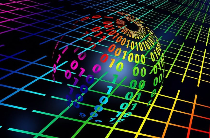 Kingston gives 4 keys to update the legacy systems of companies.