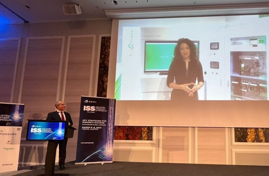 SEMI Europe awards Schneider Electric and ASM leaders for their outstanding contribution to the semiconductor industry.