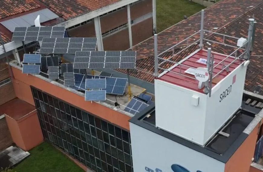 Innovation in Telecommunications: Exploring the capabilities of Sacen’s hydrogen fuel cell cabin.