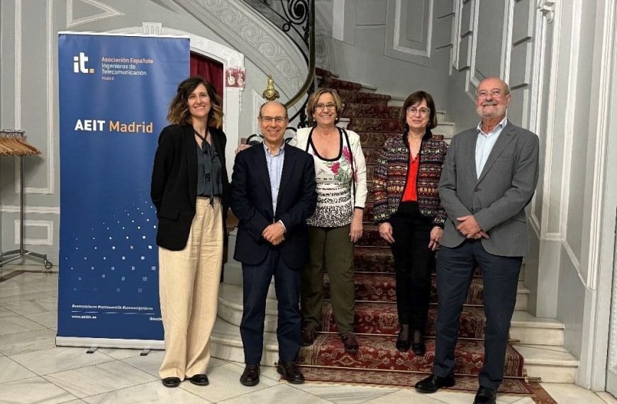 At the last conference organized by AEIT-Madrid, it was stated: “Without telecommunication engineers, the healthcare system would have collapsed.”