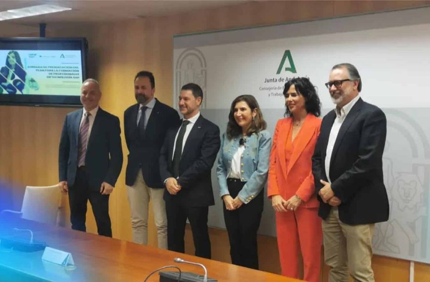 SEIDOR will train 320 people in SAP technology as part of a program promoted by the Andalusian government.