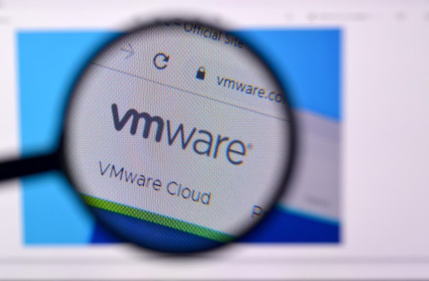 VMware releases patch for three critical vulnerabilities in vCenter Server.