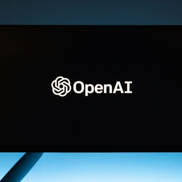 Microsoft and OpenAI Rethink Their Alliance: Disputes Over Equity and Control of AI’s Future
