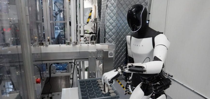 Tesla presents its new vision for AI in autonomous robots.