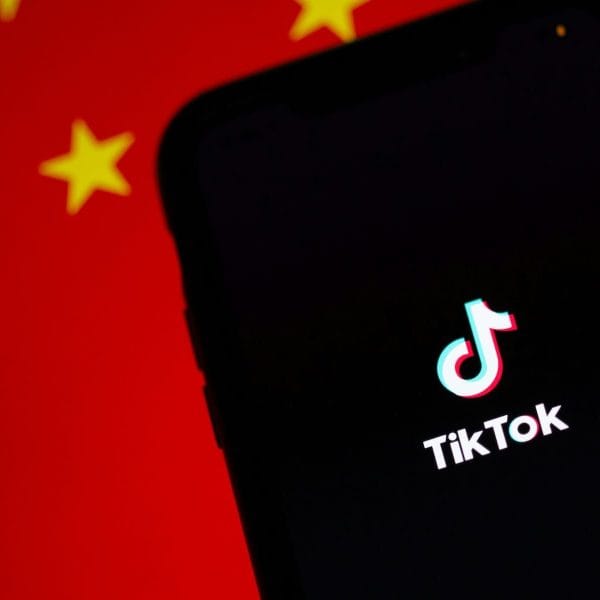 Amazon Joins the Bid for TikTok Days Before Final Ban in the U.S.