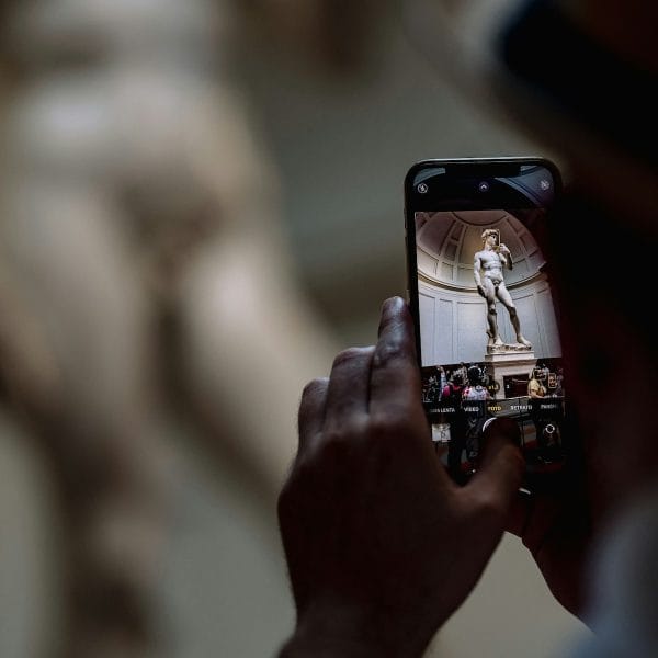 The Dangerous Link Between Your Phone Number and Digital Identity Theft: Security Recommendations