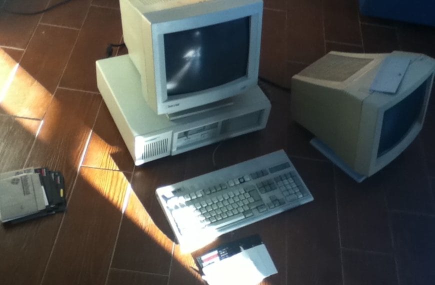 History of Tandon Corporation, pioneering in floppy disks that disappeared from the PC market.