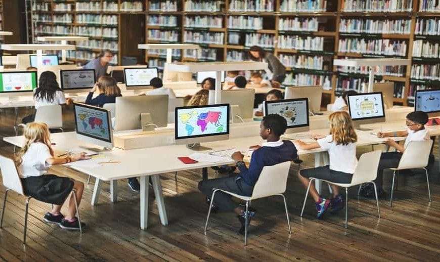 DXC Technology Drives STEM Education to Foster Innovation and Diversity