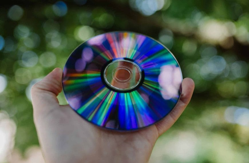 China Seeks to Reinvent the CD: A Comeback with 13 Terabytes of Capacity