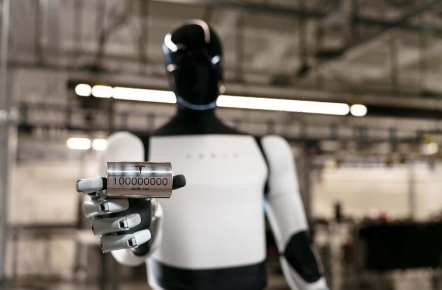 Elon Musk Envisions a Future with One Million Tesla Optimus Robots in Production by 2027