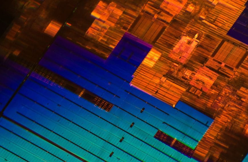 Dark Silicon vs. Dim Silicon: Understanding the Differences in Chip Evolution