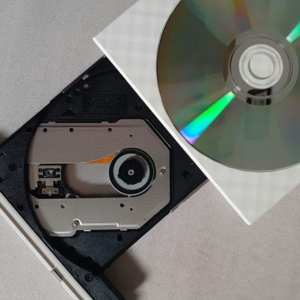 Sony abandons physical formats: the end of an era led by Blu-ray and other iconic media