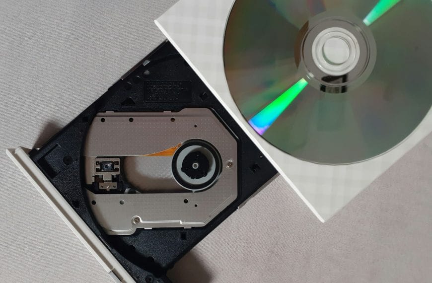 Sony abandons physical formats: the end of an era led by Blu-ray and other iconic media