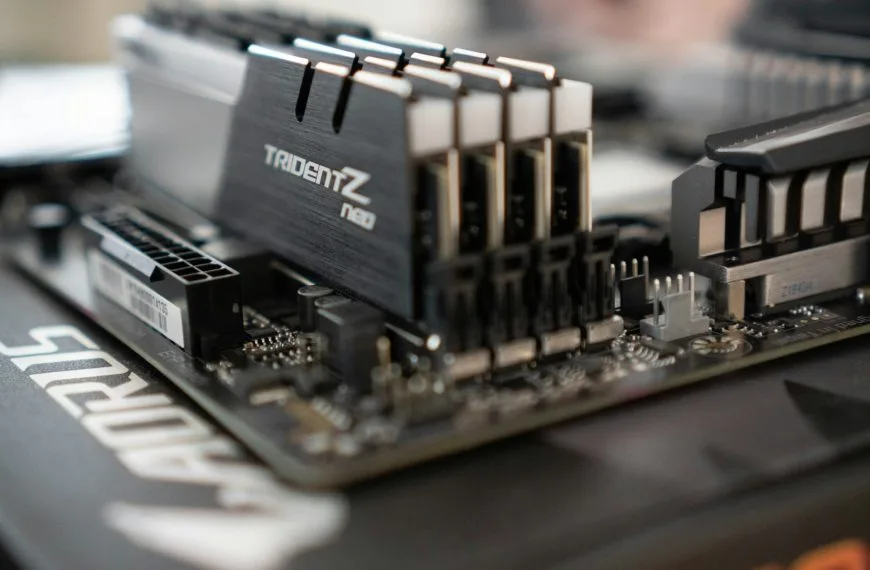 SanDisk HBF: The Revolutionary Memory Promising GPUs with Up to 4 TB of VRAM