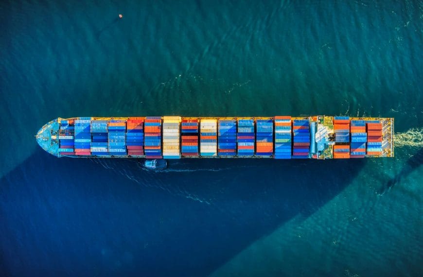 What is a container? The invisible key behind the modern cloud