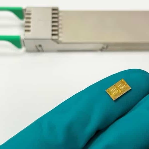 Scintil Photonics Launches LEAF Light™, the First Multi-Channel Laser on a Single Chip for AI Data Centers