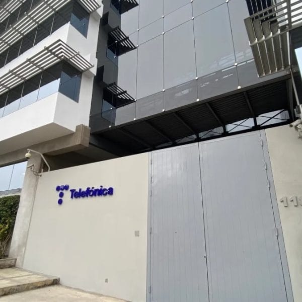 Telefónica sells its subsidiary in Peru to Integra Tec and guarantees service continuity for over 13 million users.