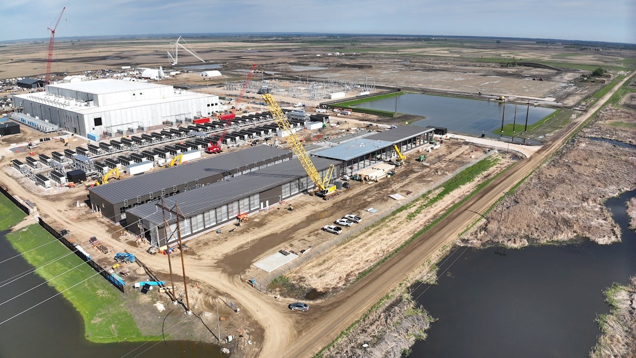 ABB y Applied Digital