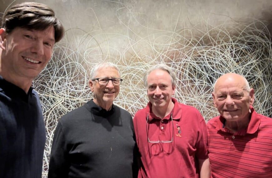 A Dinner for the History Books: Bill Gates and Linus Torvalds Together for the First Time