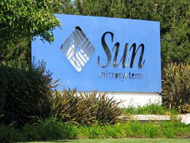 The Sun Microsystems Sign at Meta’s Headquarters: A Mirror of Success… and Decline