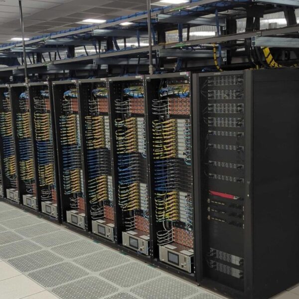 AWS and Microsoft Restart Large-Scale Data Center Leasing After Strategic Pause