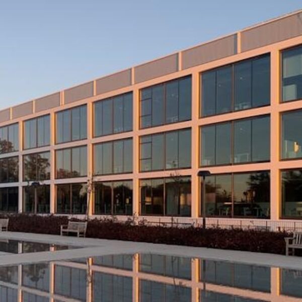 ESpanix: Over 35 Years of Uninterrupted Operation Serving Connectivity in Spain