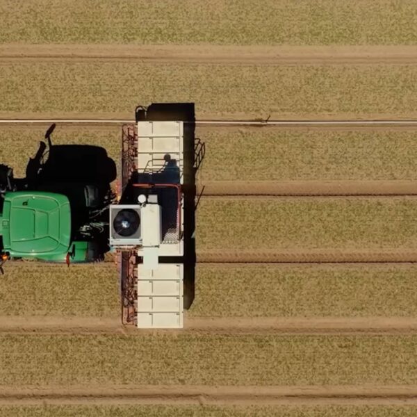 Carbon Robotics and their LaserWeeder G2: the laser weapon against weeds integrated with 24 NVIDIA GPUs