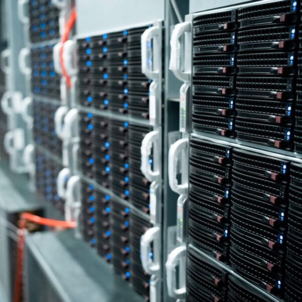 OVH shakes up the market: VPS with 4 cores and 8 GB RAM for just €3.82 + VAT per month
