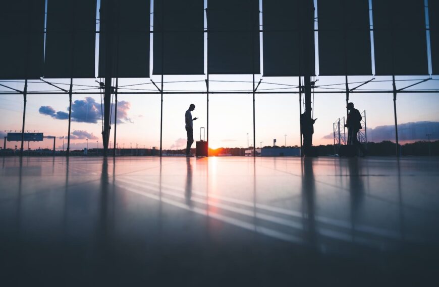 A Cyberattack on Collins Exposes the Fragility of Automated Check-in in Europe: Delays, Cancellations, and a Return to Paper