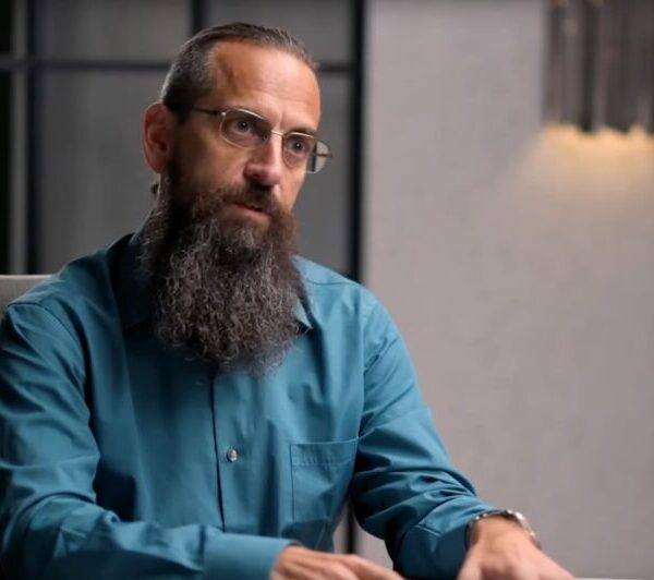 Yampolskiy vs. Gates: Will 99% of Jobs Disappear Due to AI?