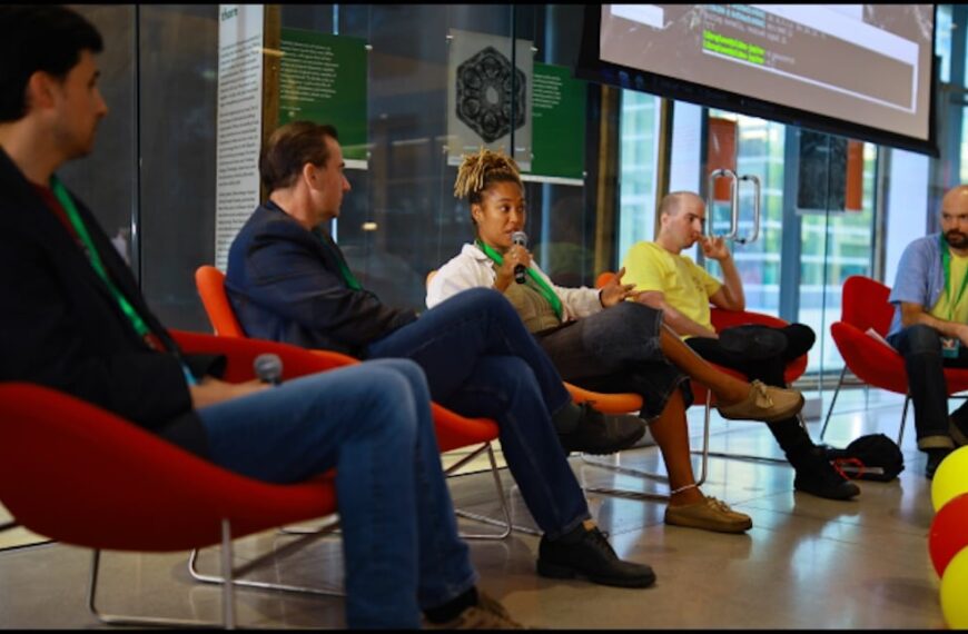 FSF at 40: New President, “LibrePhone” to Bring Freedom to Mobile, and a Free AI Agenda for 2026