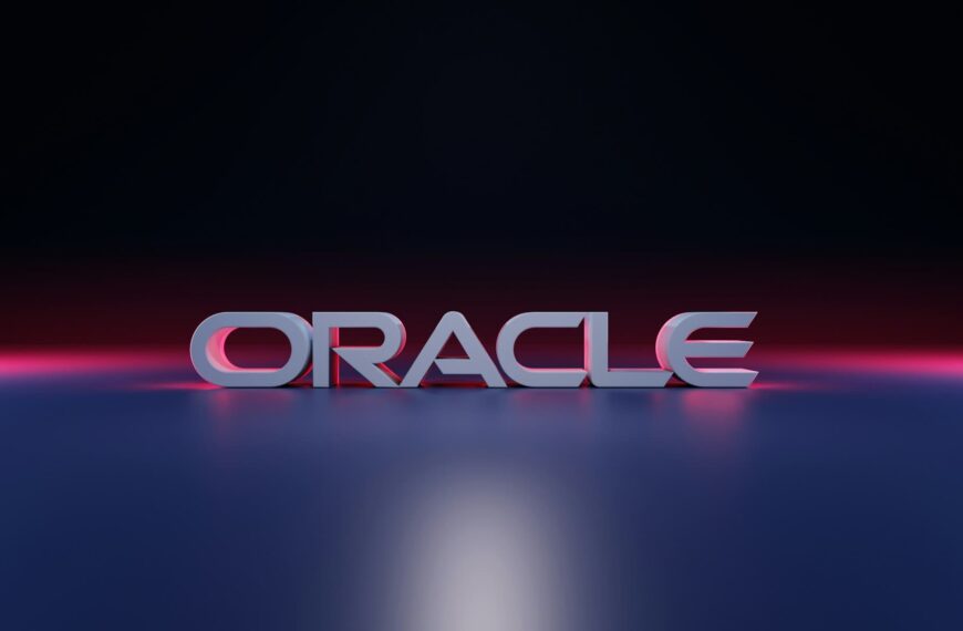 Oracle raises the ante in AI and multicloud: Zettascale10 (up to 16 zettaFLOPS, 800,000 GPUs) and universal licenses across clouds