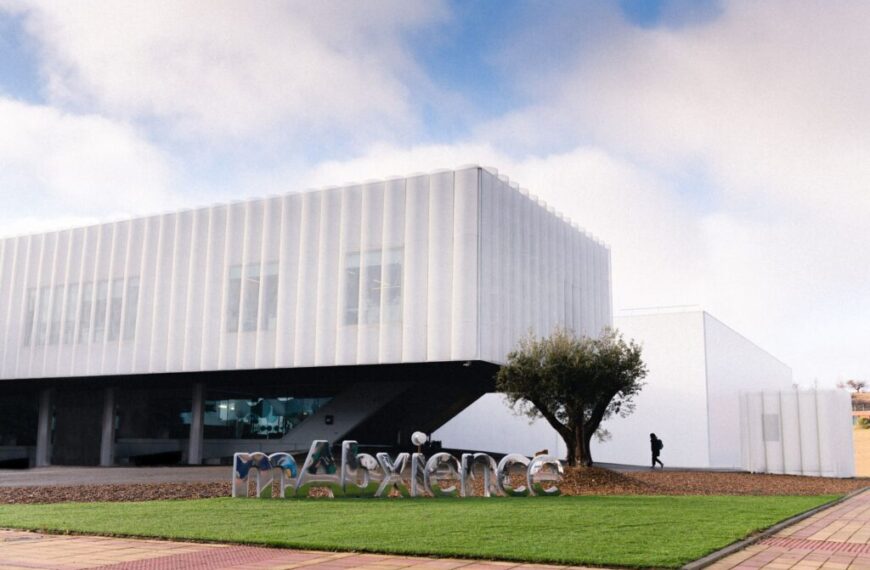 mAbxience and HP bring artificial intelligence to biosimilar biomanufacturing with a digital twin of production