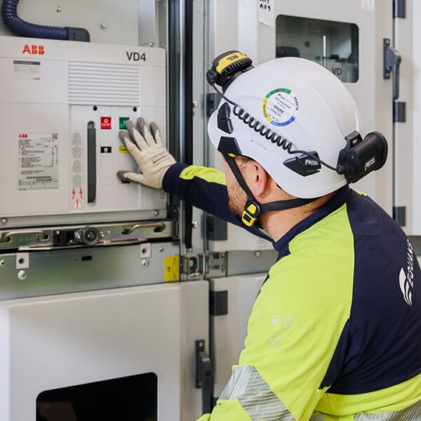 ABB and Kevlinx build energy-efficient data centers for scalable AI workloads