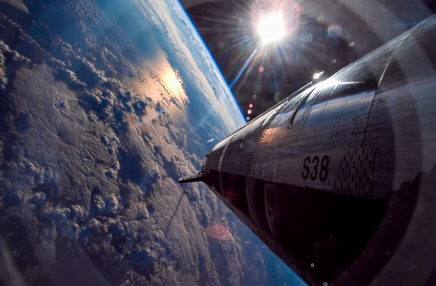 SpaceX acquires xAI and unveils an extreme plan: massive-scale orbital data centers