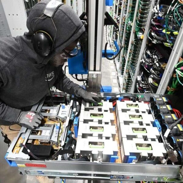 Orca Security and AWS deepen partnership to bring AI to cloud security