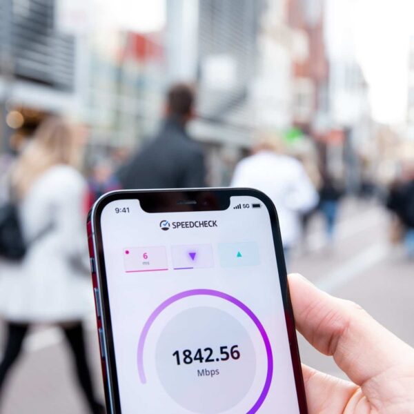 The Government proposes 100 Mbps universal and social discounts in telecommunications