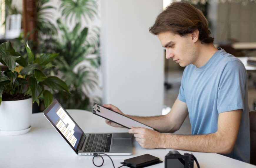 Sage Opens Its Platform to AI Agents for Small and Medium Businesses