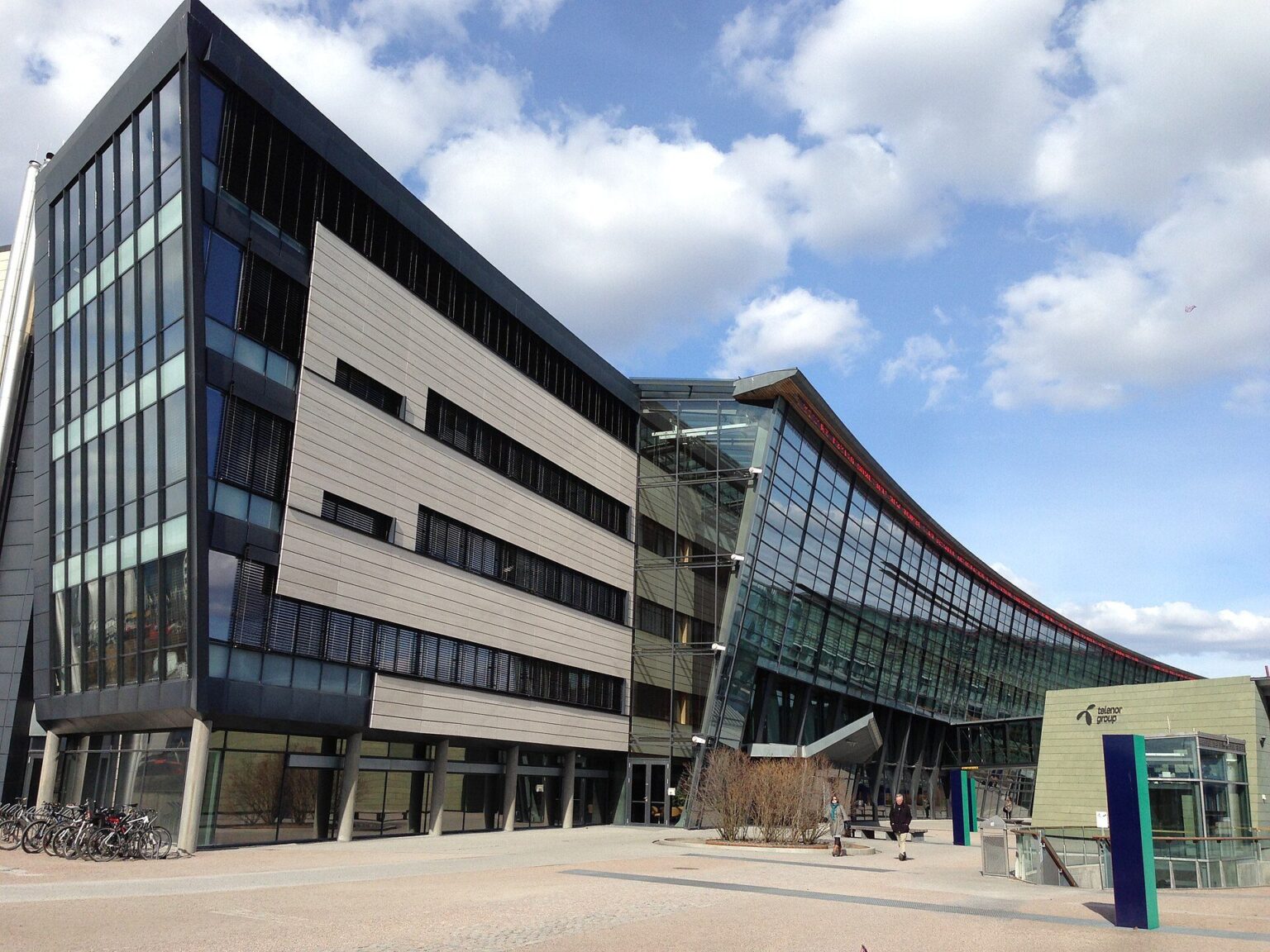 1920px Telenor Fornebu 2013