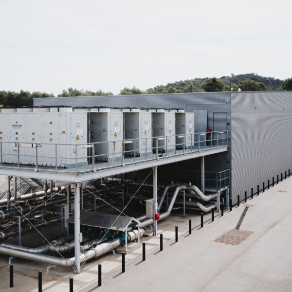 T-Systems Hits a 1.35 PUE at Its Cerdanyola Data Center, Among Spain’s Most Efficient