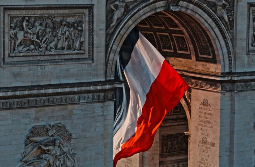 Poland Wants to Be an AI Power: Its Edge May Be Not Copying Frankfurt